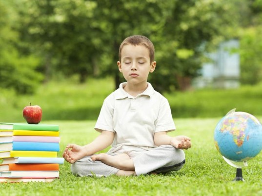Schools-Adopt-Meditation-Time-537x402