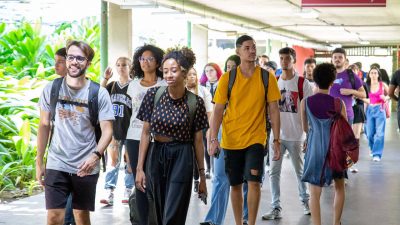 A história de surgimento do ensino superior brasileiro